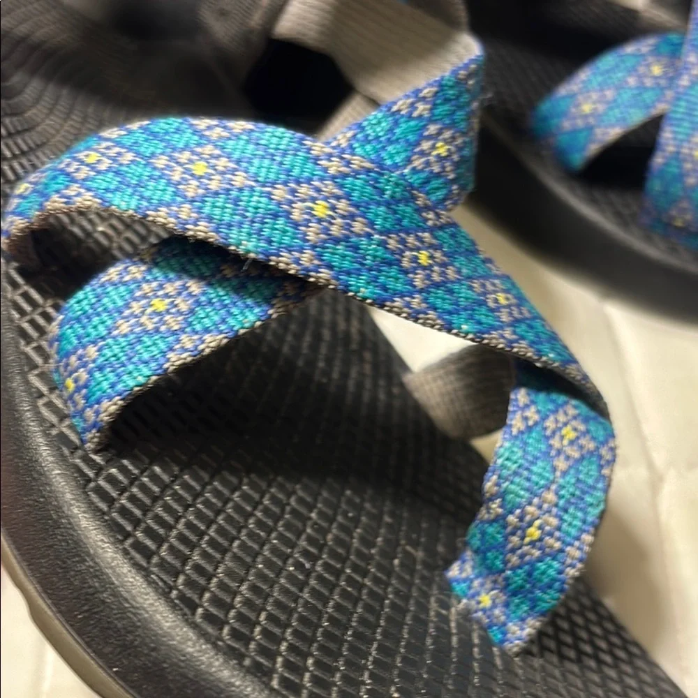 Chaco Z2 Yampa Vibram sandals Black Sandals with Blue Patterned Straps - Picture 10 of 14